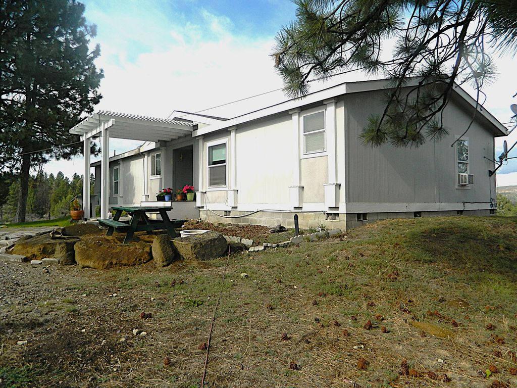 24051 Moccasin Lane, Chiloquin, OR 97624