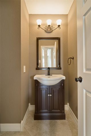 6623 Lussier Drive, Sugar Land, TX 77479