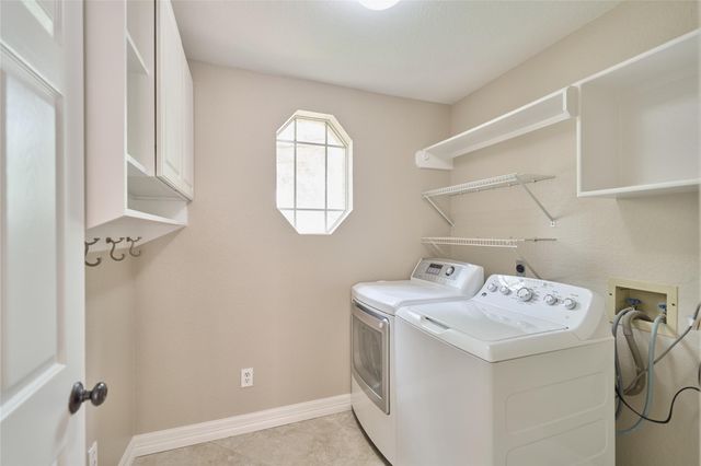 6623 Lussier Drive, Sugar Land, TX 77479