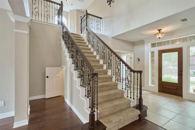 6623 Lussier Drive, Sugar Land, TX 77479