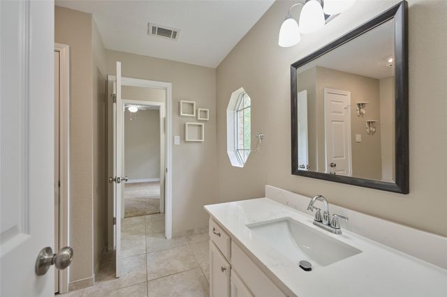 6623 Lussier Drive, Sugar Land, TX 77479