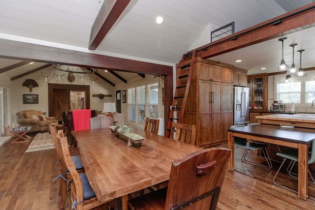 19055 Cove Creek Road, Prairie Grove, AR 72753