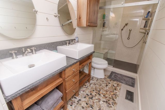 19055 Cove Creek Road, Prairie Grove, AR 72753