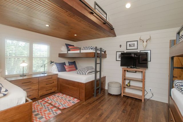 19055 Cove Creek Road, Prairie Grove, AR 72753