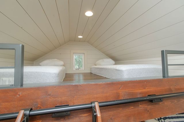 19055 Cove Creek Road, Prairie Grove, AR 72753