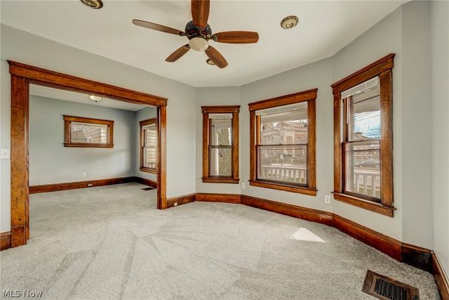 4432 Pearl Road, Cleveland, OH 44109