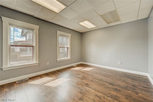 4432 Pearl Road, Cleveland, OH 44109