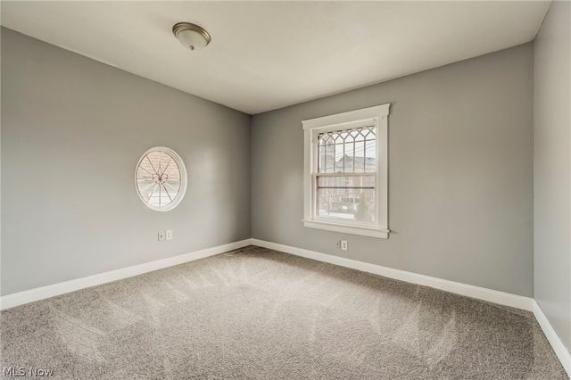 4432 Pearl Road, Cleveland, OH 44109