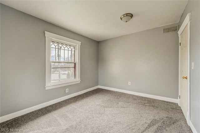 4432 Pearl Road, Cleveland, OH 44109