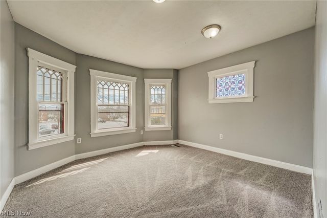 4432 Pearl Road, Cleveland, OH 44109