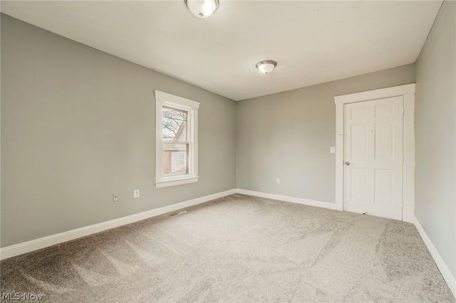 4432 Pearl Road, Cleveland, OH 44109