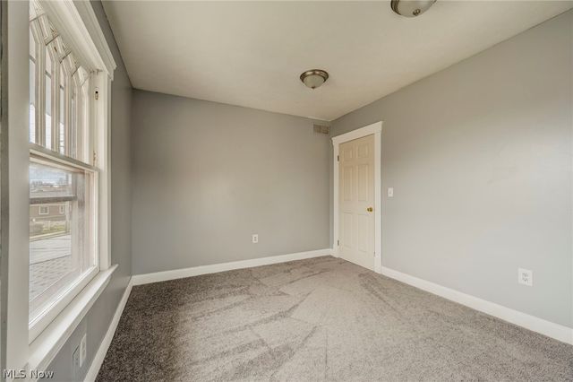 4432 Pearl Road, Cleveland, OH 44109