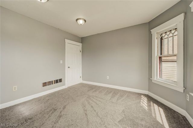 4432 Pearl Road, Cleveland, OH 44109