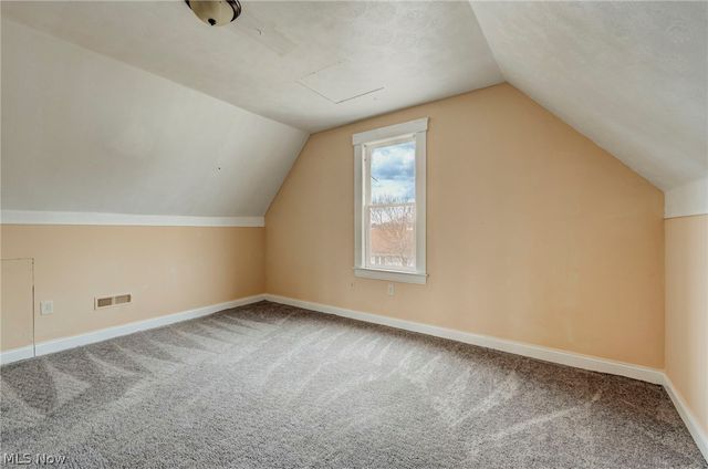 4432 Pearl Road, Cleveland, OH 44109