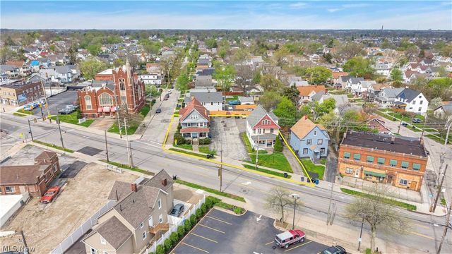 4432 Pearl Road, Cleveland, OH 44109