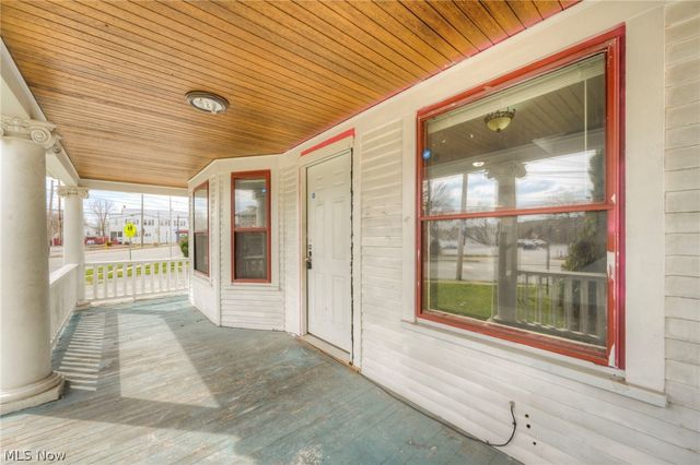 4432 Pearl Road, Cleveland, OH 44109