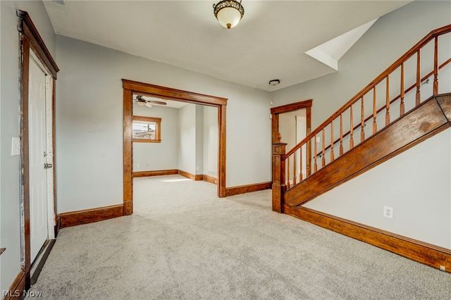 4432 Pearl Road, Cleveland, OH 44109