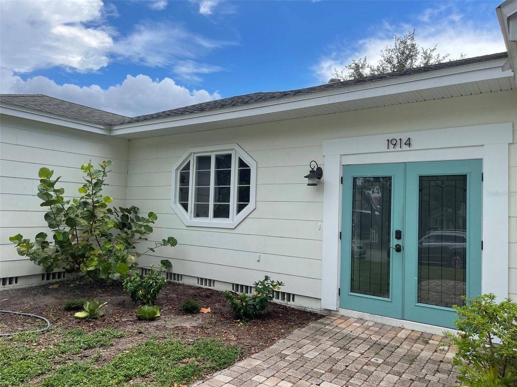 1914 W AILEEN STREET, Tampa, FL 33607