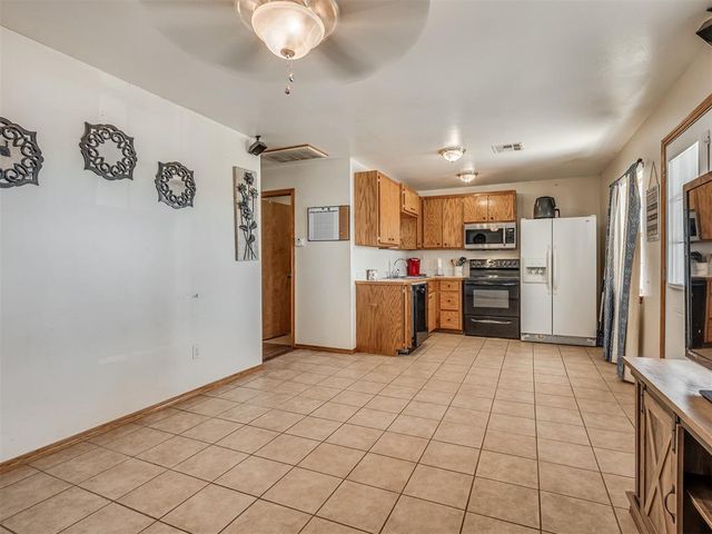 335827 E Winding Road, Mcloud, OK 74851