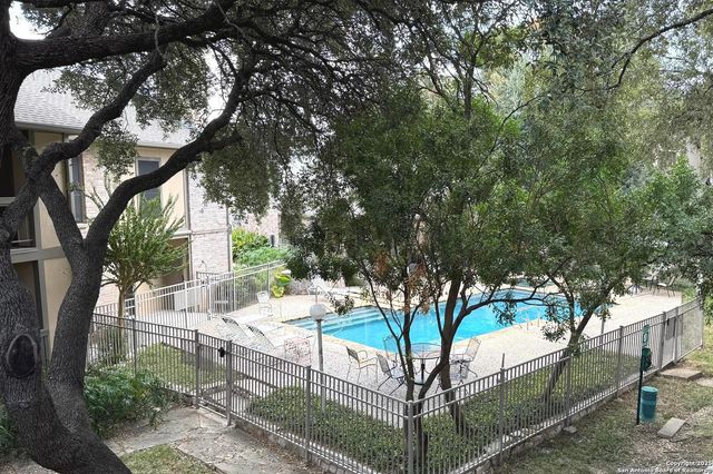 11839 Parliament St Apt 624, San Antonio, TX 78216
