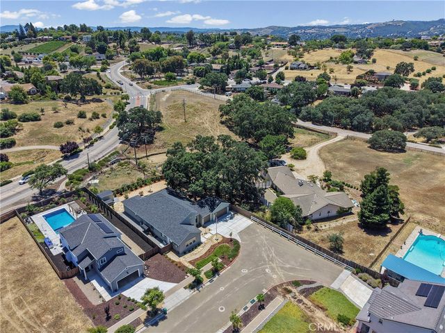 1908 Catahoula Court, Paso Robles, CA 93446