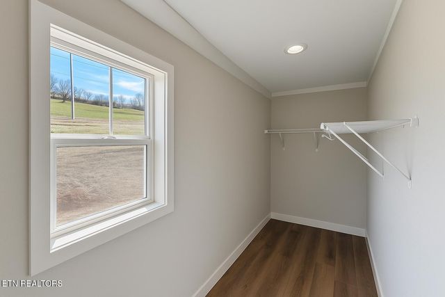 1535 W Wade Rd, Loudon, TN 37774