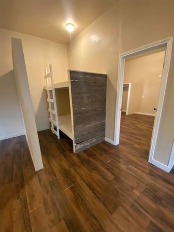 514 Ruddy ST B, Lockhart, TX 78644