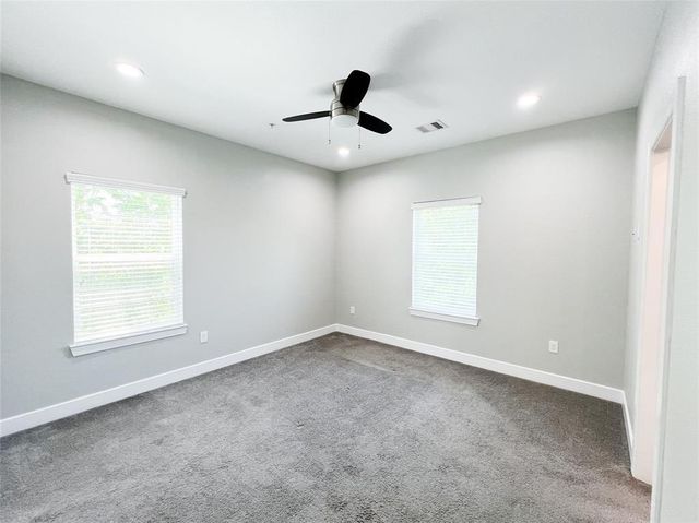 144 W 5th Street B, Kemah, TX 77565