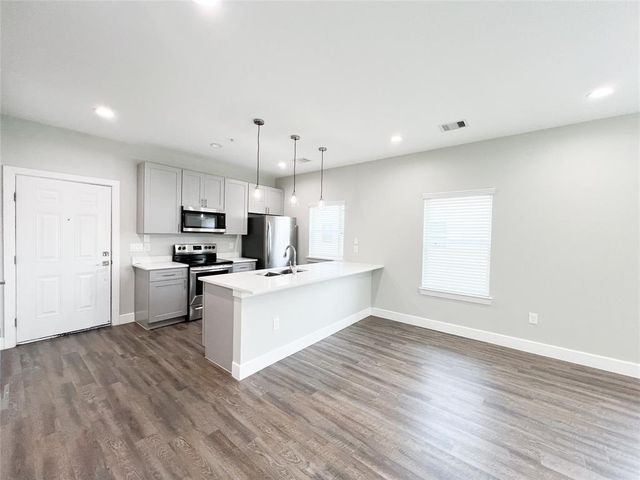 144 W 5th Street B, Kemah, TX 77565