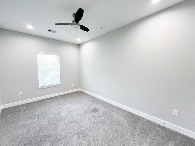 144 W 5th Street B, Kemah, TX 77565