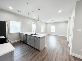 144 W 5th Street B, Kemah, TX 77565