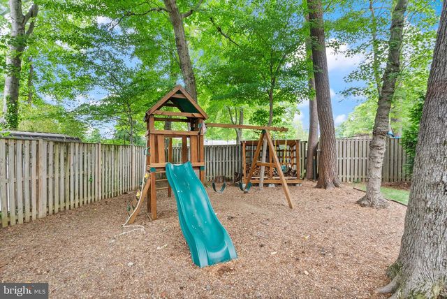 8446 PORTER LN, Alexandria, VA 22308
