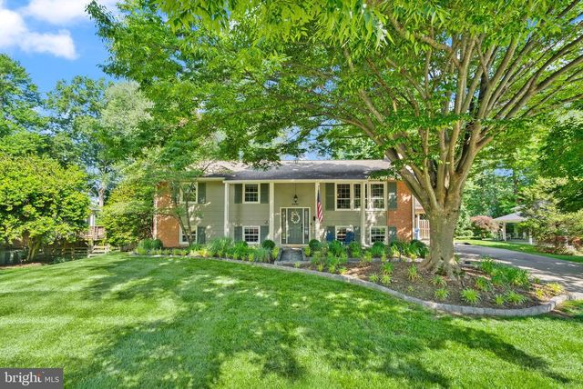 8446 PORTER LN, Alexandria, VA 22308