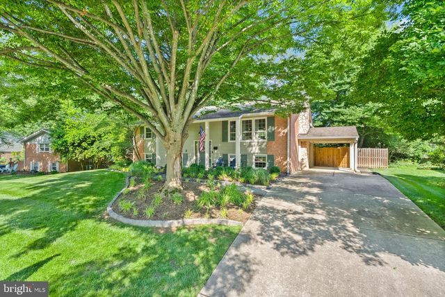 8446 PORTER LN, Alexandria, VA 22308