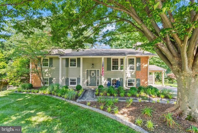 8446 PORTER LN, Alexandria, VA 22308