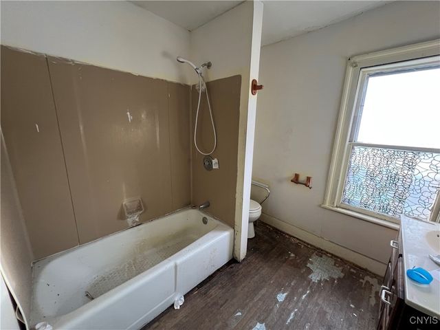 75 Van Anden Street, Auburn, NY 13021