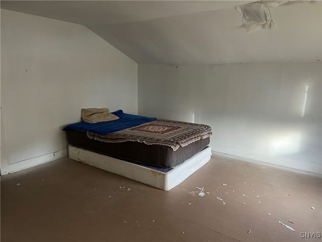 75 Van Anden Street, Auburn, NY 13021