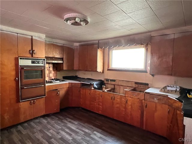 75 Van Anden Street, Auburn, NY 13021