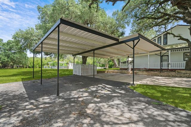 3541 State Highway 159, La Grange, TX 78945