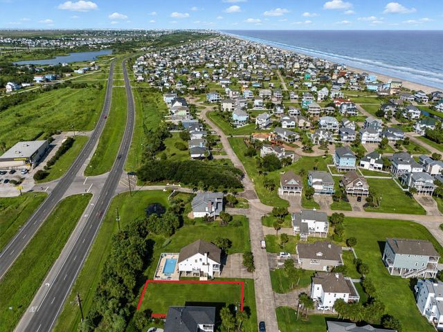 14414 Spy Glass Circle Circle, Galveston, TX 77554