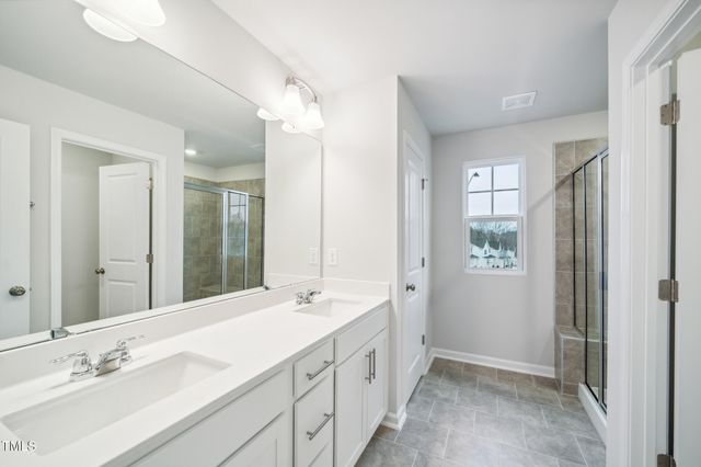 690 Maple Branch Circle, Graham, NC 27253