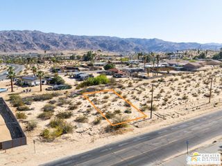 4 Two Mile Road, 29 Palms, CA 92277