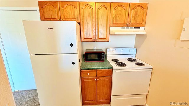1064 Chambers Court 209, Aurora, CO 80011
