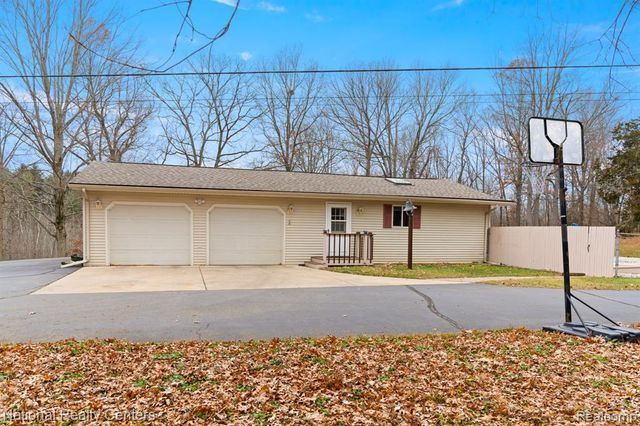 11720 Andersonville Road, Davisburg, MI 48350