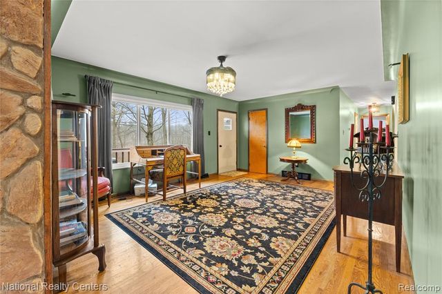 11720 Andersonville Road, Davisburg, MI 48350