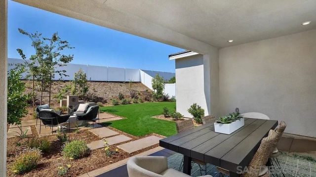 125 Mellano Way, Oceanside, CA 92057