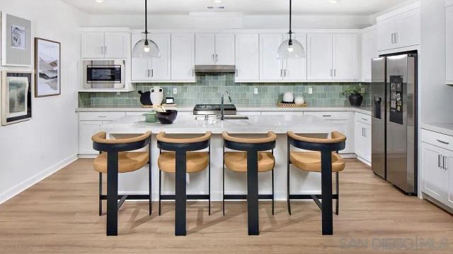 125 Mellano Way, Oceanside, CA 92057