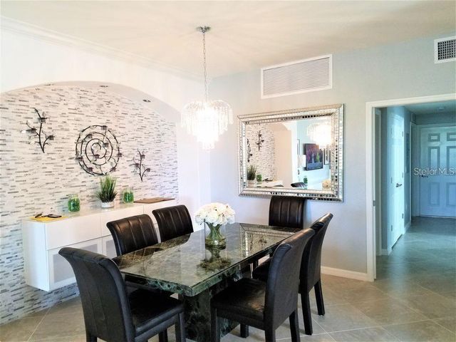 5844 WAKE FOREST RUN 101, Lakewood Ranch, FL 34211