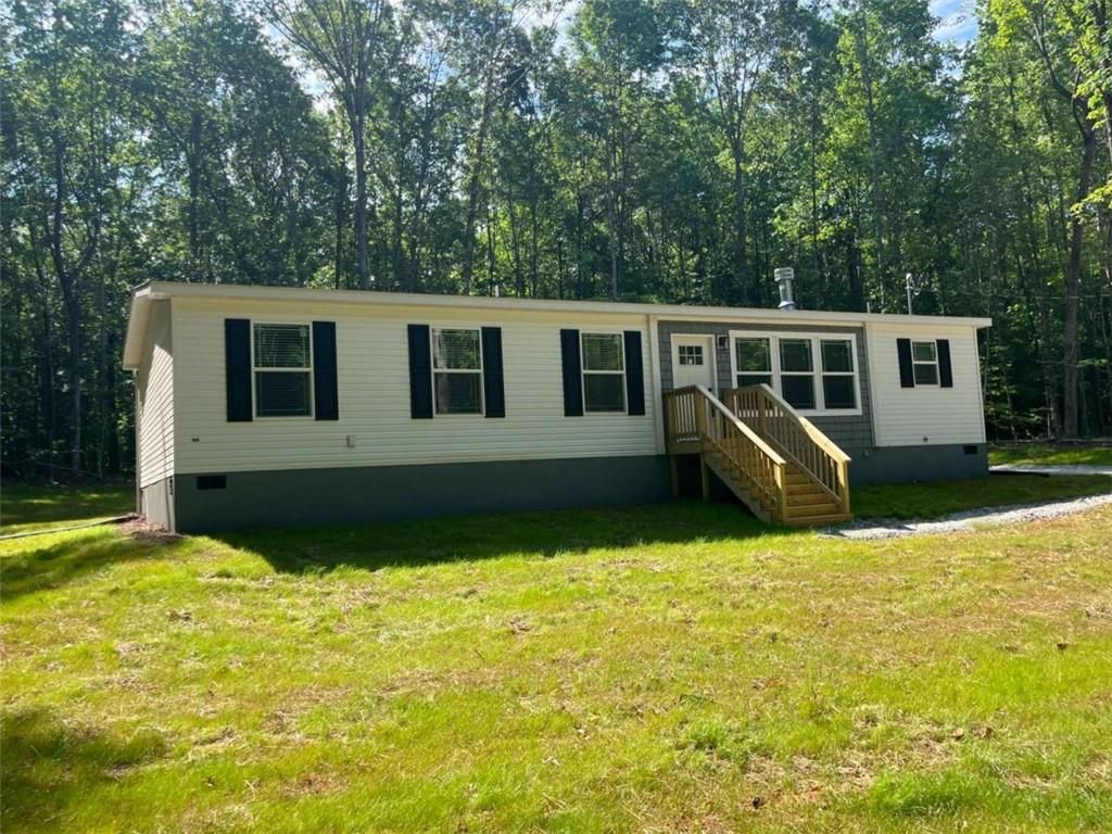140C Lakeshore Drive, Eatonton, GA 31024