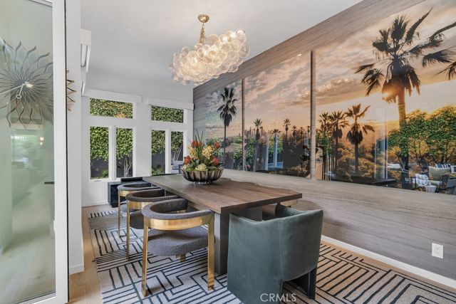 8719 Rosewood Avenue, West Hollywood, CA 90048